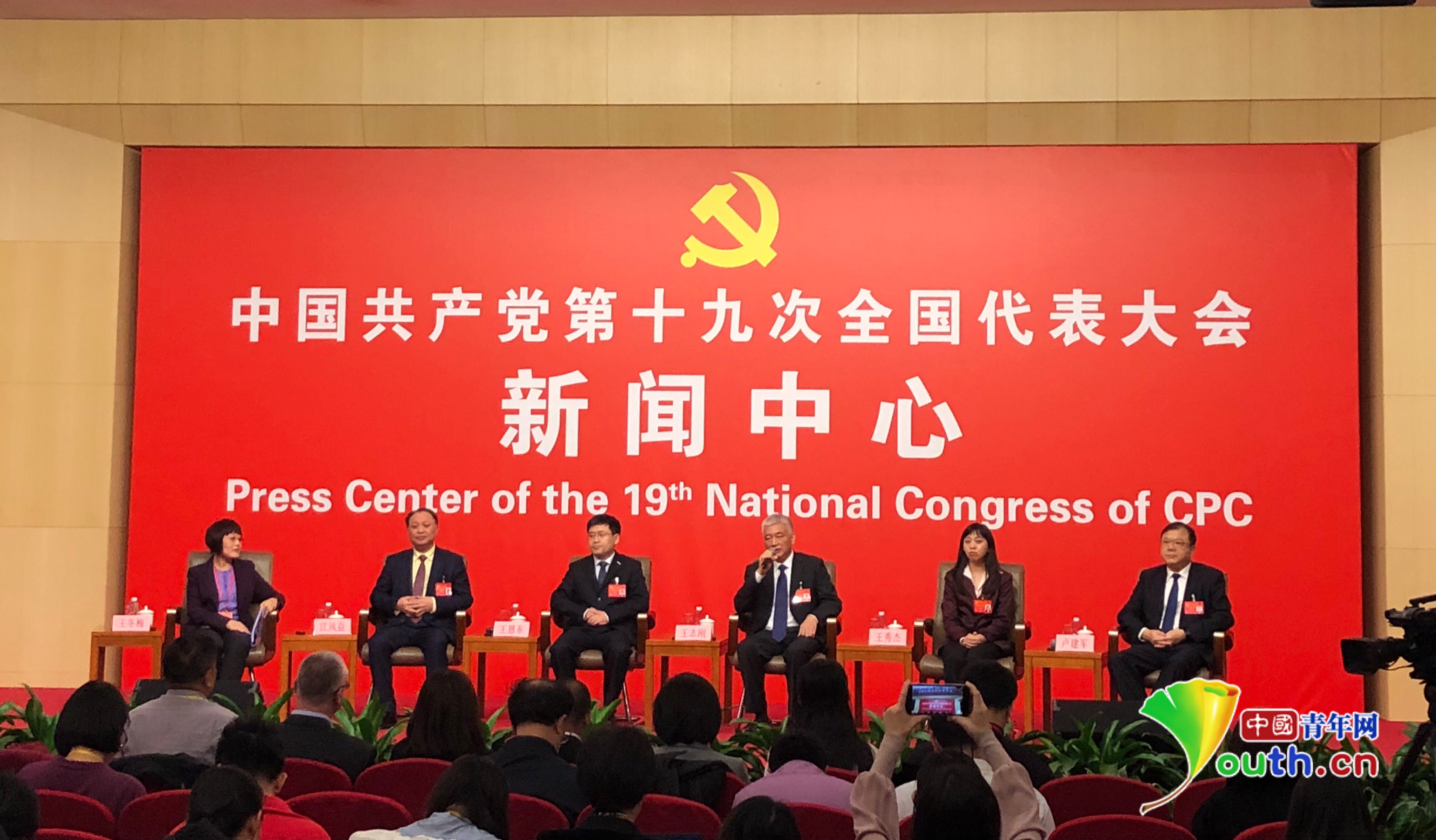 开云体育记者手记:女网“金花”奈何正在邦乡信誉与片面梦念之间寻找平均